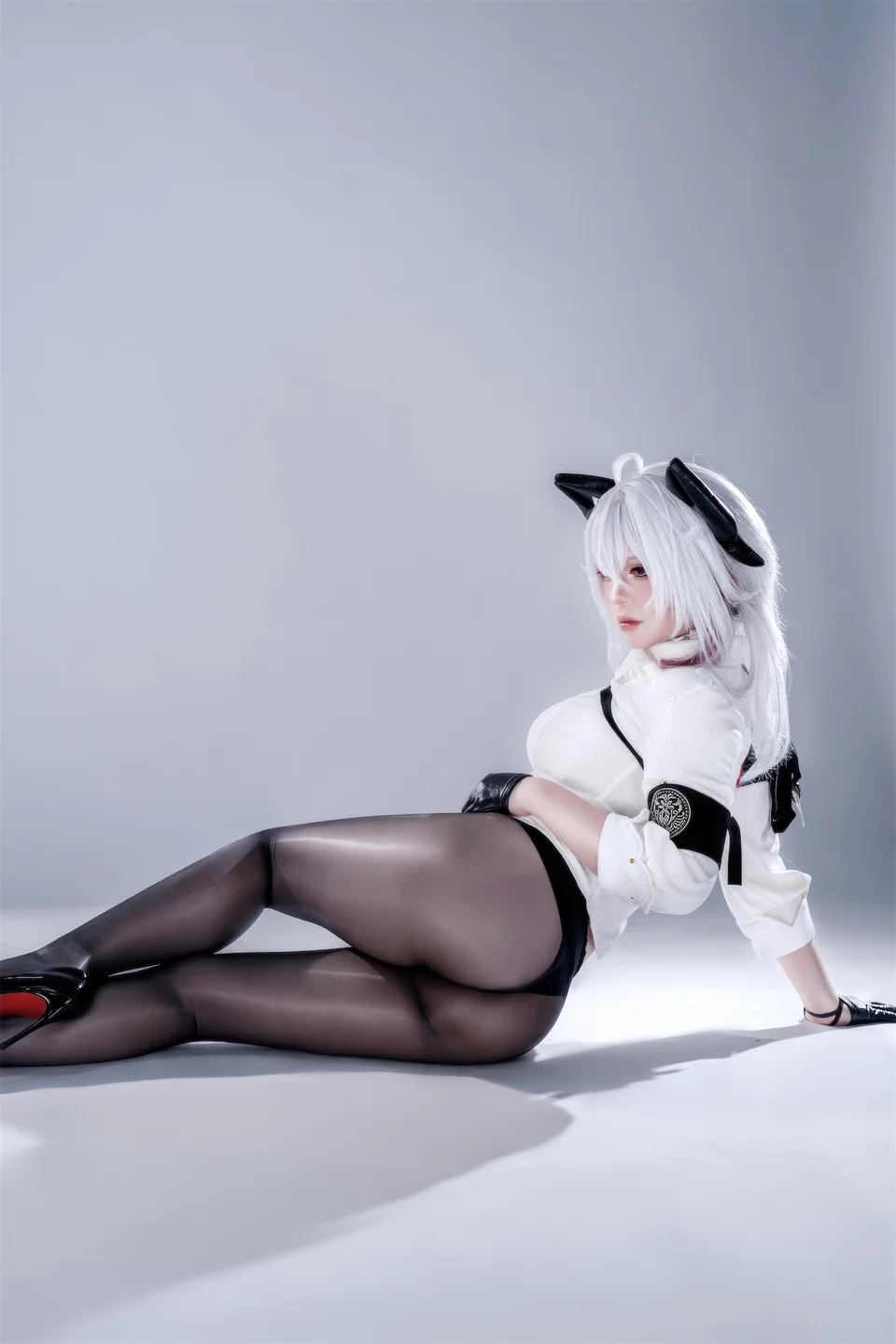 半半子 - No.101 鸣潮·赞妮 [57P-202MB] tg@simisebaisi 【丝足阁】032.webp